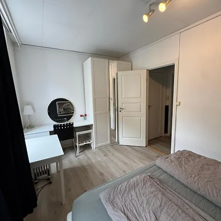 Super Centrally Located In The Center Of