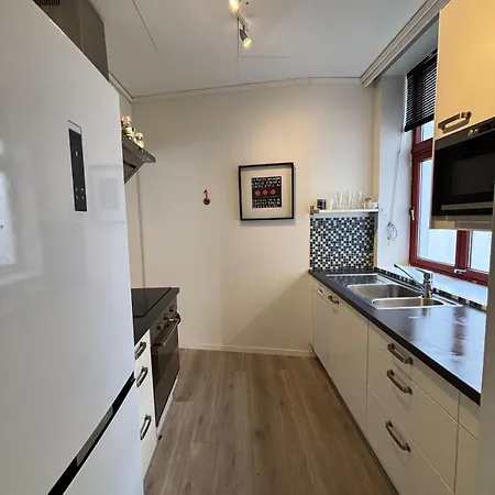 Super Centrally Located In The Center Of Lejlighed